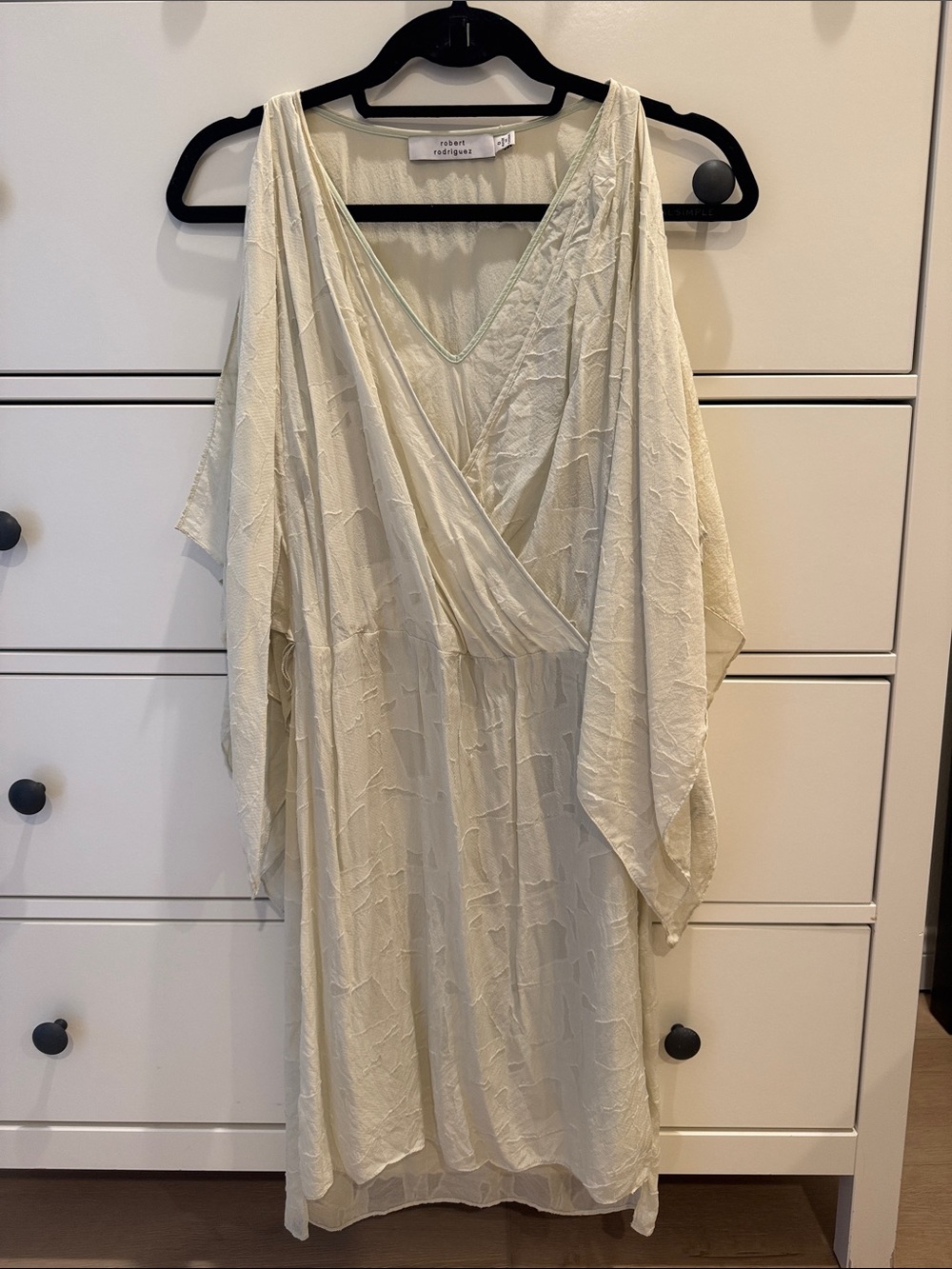 Robert Rodriguez Light Green Mint Silk Chiffon V-Neck Draped Cocktail Dress 0
